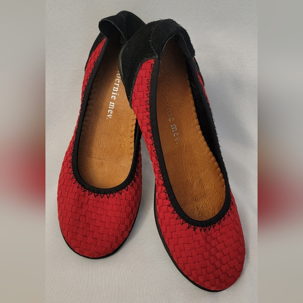 BM bernie mev Red and Black Textured Flats Size 38/7 - Picture 4 of 10